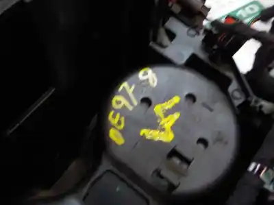 Автозапчастина б/у центральний подлокник для jeep compass (mp, m6, mv, m7) 1.4 multiair посилання на oem iam   