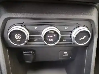 Second-hand car spare part climate control for dacia sandero 0.9 tce oem iam references   275100298r