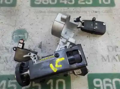 Peça sobressalente para automóvel em segunda mão canhão de ignição por opel insignia berlina sport 4x4 referências oem iam 25799293