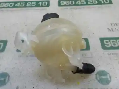 Second-hand car spare part coolant expansion tank for peugeot 308 active oem iam references 9678125880  