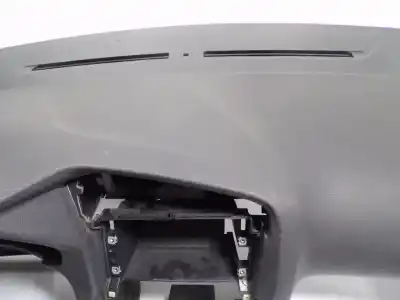 Peça sobressalente para automóvel em segunda mão tablier por citroen c4 lim. 1.6 hdi fap referências oem iam 8247s3 307009399af 9687158080