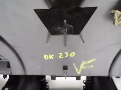 Peça sobressalente para automóvel em segunda mão tablier por citroen c4 lim. 1.6 hdi fap referências oem iam 8247s3 307009399af 9687158080