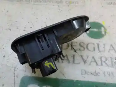 Second-hand car spare part left front power window switch for renault kangoo express 1.5 dci oem iam references   