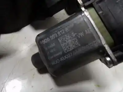 Автозапчасти б/у мотор заднего правого стекла за skoda octavia combi (5e5) 1.6 tdi dpf ссылки oem iam 5q0959812a 0130822724 5q0959812a