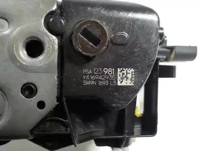Second-hand car spare part left front door lock for citroen c3 picasso 1.2 12v e-thp oem iam references 9812398180 5149n1693l5 16942935