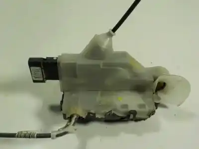 Second-hand car spare part left front door lock for citroen c3 picasso 1.2 12v e-thp oem iam references 9812398180 5149n1693l5 16942935