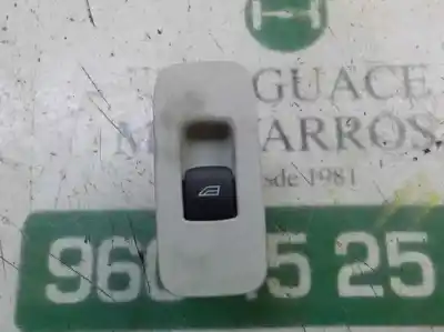 Peça sobressalente para automóvel em segunda mão botão / interruptor elevador vidro traseiro direito por volvo v40 2.0 diesel cat referências oem iam 31394840