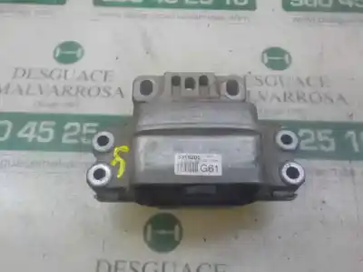 Recambio de automóvil de segunda mano de soporte motor izquierdo para volkswagen golf vi (5k1) 1.6 tdi dpf referencias oem iam 1k0199555m 3318205 3318205