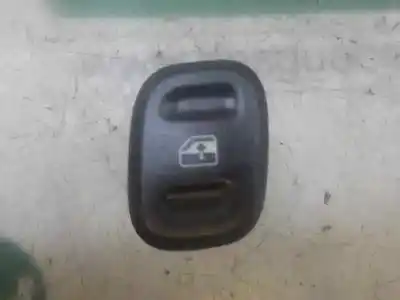 Tweedehands auto-onderdeel schakelaar rechts voor ruit voor fiat panda (319) 1.2 cat (gpl) oem iam-referenties 735536760