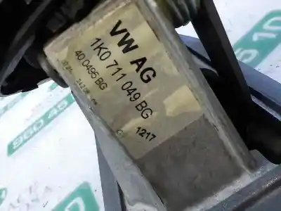 Pezzo di ricambio per auto di seconda mano leva del cambio per audi a3 sportback (8p) 1.9 tdi riferimenti oem iam 1k0711061a  