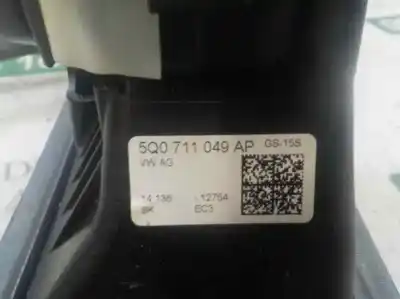Автозапчасти б/у рычаг переключения передач за seat leon st (5f8) 1.6 tdi ссылки oem iam 5q0711049ap  5q0711049ap