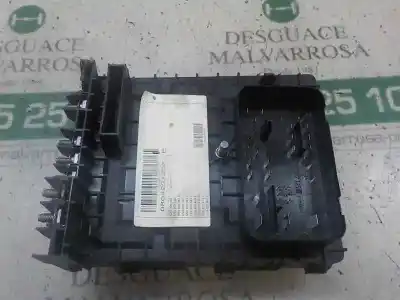 Recambio de automóvil de segunda mano de caja reles / fusibles para volkswagen tiguan (5n1) 2.0 tdi referencias oem iam   