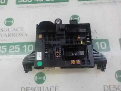 Peça sobressalente para automóvel em segunda mão caixa de fusíveis e relés por opel insignia a sedán (g09) 2.0 cdti (69) referências oem iam 13277321
