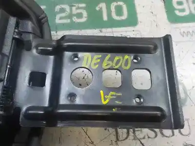 Автозапчастина б/у центральний подлокник для ford focus lim. (cb8) 1.6 tdci cat посилання на oem iam 1835223  a10860008003500