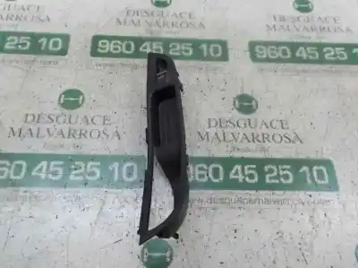 Tweedehands auto-onderdeel schakelaar rechts voor ruit voor ford focus lim. 1.0 ecoboost cat oem iam-referenties 1850432