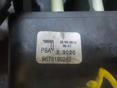 Recambio de automóvil de segunda mano de palanca cambio para peugeot 208 1.4 hdi fap referencias oem iam 9676190280  9676190280