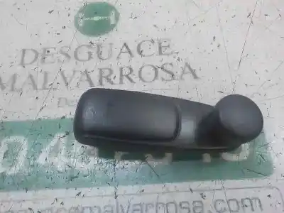 Peça sobressalente para automóvel em segunda mão Manivela / Manipulo Do Vidro Traseiro Direito por PEUGEOT 208 I (CA_, CC_) 1.4 HDi Referências OEM IAM 9240H7  
