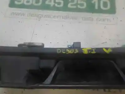 Автозапчасти б/у задняя левая наружная ручка за dacia dokker 1.6 cat (bivalent. gasolina / gpl) ссылки oem iam   