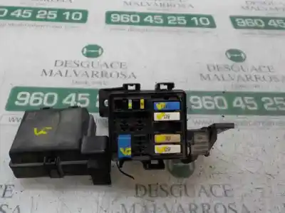 Second-hand car spare part fuse box unit for renault megane iii berlina 5 p 1.5 dci diesel fap oem iam references 243510001r  
