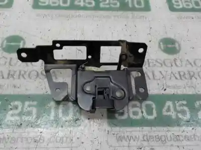 Second-hand car spare part bonnet lock for bmw x3 (e83) 2.0d oem iam references 51237008755