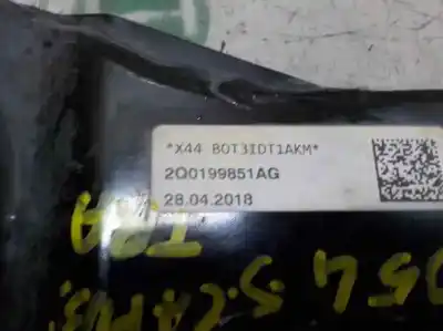 Pezzo di ricambio per auto di seconda mano cambia supporto per seat ibiza (kj1) fr riferimenti oem iam 2q0199851ad  2q0199851ag