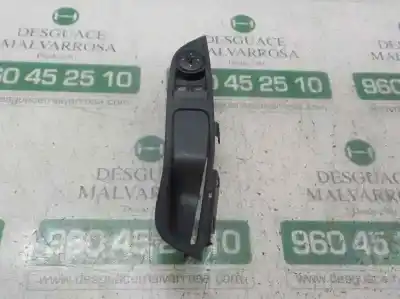 Recambio de automóvil de segunda mano de MANDO ELEVALUNAS DELANTERO IZQUIERDO para FORD FOCUS LIM. (CB8)  referencias OEM IAM 1690870  AM5T14A032EA