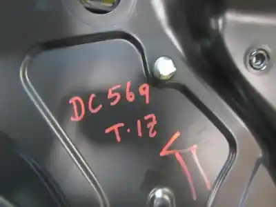 Pièce détachée automobile d'occasion léve glace arrière gauche pour volkswagen passat variant (3c5) 2.0 tdi références oem iam 3c9839461m  3c4839755j