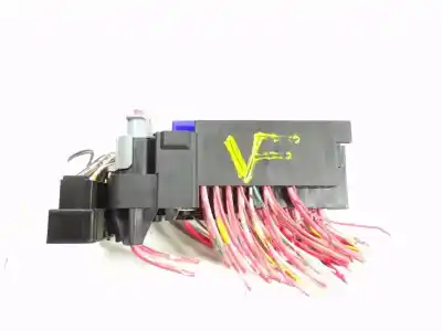 Second-hand car spare part fuse box unit for renault megane iii berlina 5 p 1.5 dci diesel fap oem iam references   