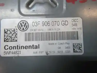 Recambio de automóvil de segunda mano de centralita motor uce para volkswagen polo (6r1) advance referencias oem iam 03f906070gd  