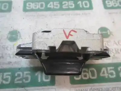 Second-hand car spare part gearbox support for volkswagen passat variant (3c5) 2.0 tdi oem iam references 3c0199555p  