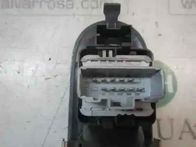 Peça sobressalente para automóvel em segunda mão botão / interruptor elevador vidro dianteiro esquerdo por renault twingo authentique referências oem iam   