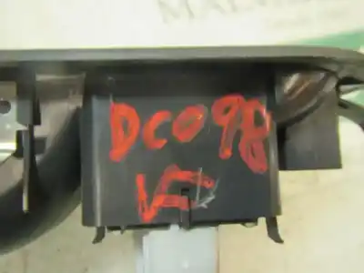 Peça sobressalente para automóvel em segunda mão botão / interruptor elevador vidro dianteiro esquerdo por renault twingo authentique referências oem iam   