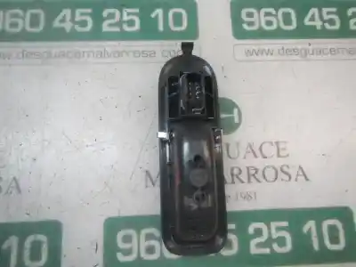 Second-hand car spare part right front power window switch for renault twingo authentique oem iam references   