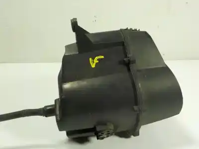 Second-hand car spare part air filter for skoda rapid spaceback (nh1) 1.6 tdi oem iam references 6r0129607e