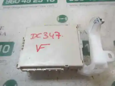 Pezzo di ricambio per auto di seconda mano SCATOLA RELÈ/FUSIBILI per TOYOTA AYGO  Riferimenti OEM IAM 827300H040  892210H030