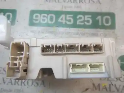 Pezzo di ricambio per auto di seconda mano scatola relè/fusibili per toyota aygo 1.0 vvti riferimenti oem iam 827300h040  892210h030