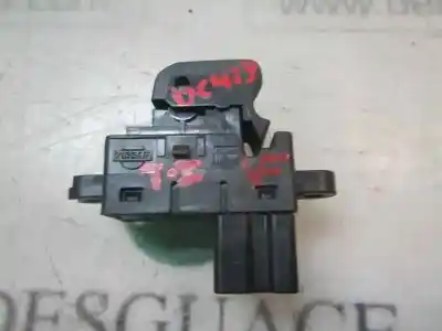 Peça sobressalente para automóvel em segunda mão botão / interruptor elevador vidro traseiro esquerdo por nissan qashqai / qashqai +2 i (j10, nj10, jj10e) 2.0 dci referências oem iam 25411jd000  25411jd000