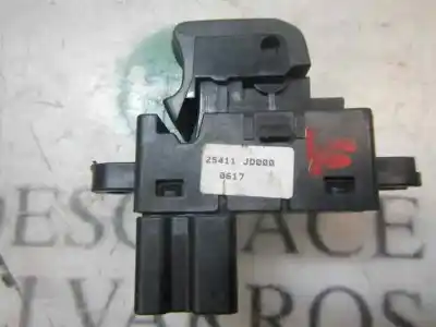 İkinci el araba yedek parçası arka sag cam kontrolü için nissan qashqai / qashqai +2 i (j10, nj10, jj10e) 2.0 dci oem iam referansları 25411jd000  25411jd000