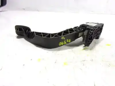 Second-hand car spare part accelerator pedal for peugeot 208 (p2) 1.2 puretech oem iam references 9827704480  9827704480