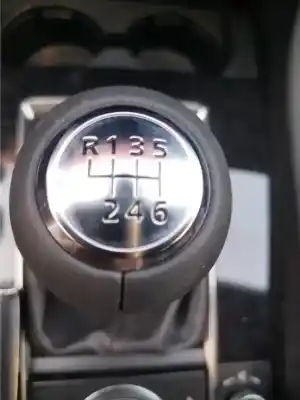 Pezzo di ricambio per auto di seconda mano leva del cambio per mazda 3 berlina (bp) evolution riferimenti oem iam   bckn46100a