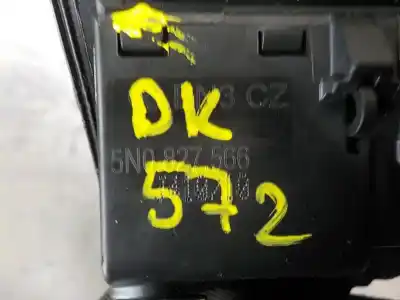 Автозапчастина б/у ручка ворот для volkswagen passat b6 variant (3c5) 2.0 tdi посилання на oem iam 5n0827566t  5n0827566