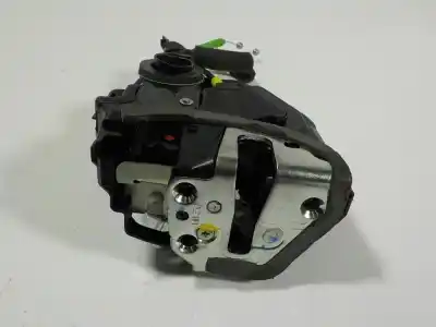 Pezzo di ricambio per auto di seconda mano serratura porta posteriore destra per toyota corolla (e21) sedan 1.8 16v hybrid riferimenti oem iam 6905002580