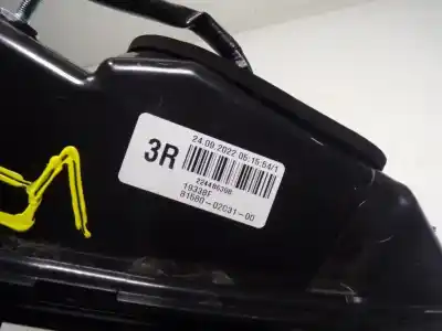 Peça sobressalente para automóvel em segunda mão farolim interior traseiro direito por toyota corolla (e21) sedan 1.8 16v hybrid referências oem iam 8158102c51 224486398 8158002c3100