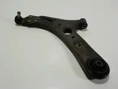 Pezzo di ricambio per auto di seconda mano braccio di sospensione anteriore sinistro inferiore per kia cee´´d 1.4 crdi cat riferimenti oem iam 