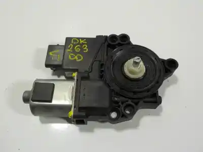 Pezzo di ricambio per auto di seconda mano motore alzacristalli anteriore destro per kia cee´´d 1.4 crdi cat riferimenti oem iam 82460a2010