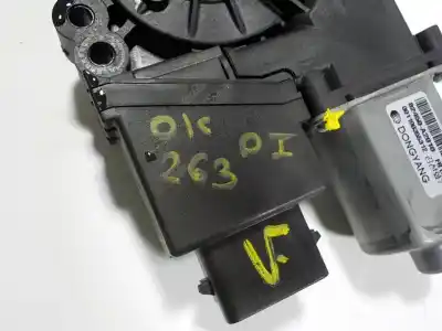 Second-hand car spare part left front window motor for kia cee´´d 1.4 crdi cat oem iam references 82450a2010 001100355312 82450a2010