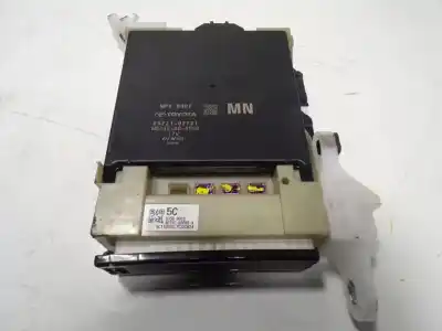 Peça sobressalente para automóvel em segunda mão caixa de fusíveis e relés por toyota corolla (e21) sedan 1.8 16v hybrid referências oem iam 8998102150