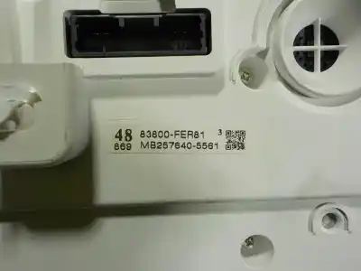 Peça sobressalente para automóvel em segunda mão quadrante por toyota corolla (e21) sedan 1.8 16v hybrid referências oem iam 838001ed11  83800fer81