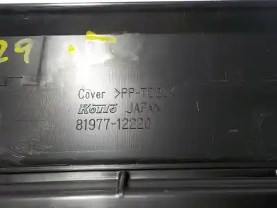 Second-hand car spare part center tailgate light for toyota corolla (e21) sedan 1.8 16v hybrid oem iam references 8100612170c0  8197712220