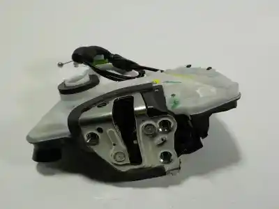 Tweedehands auto-onderdeel linker voordeur slot voor toyota corolla (e21) sedan 1.8 16v hybrid oem iam-referenties 6904002491